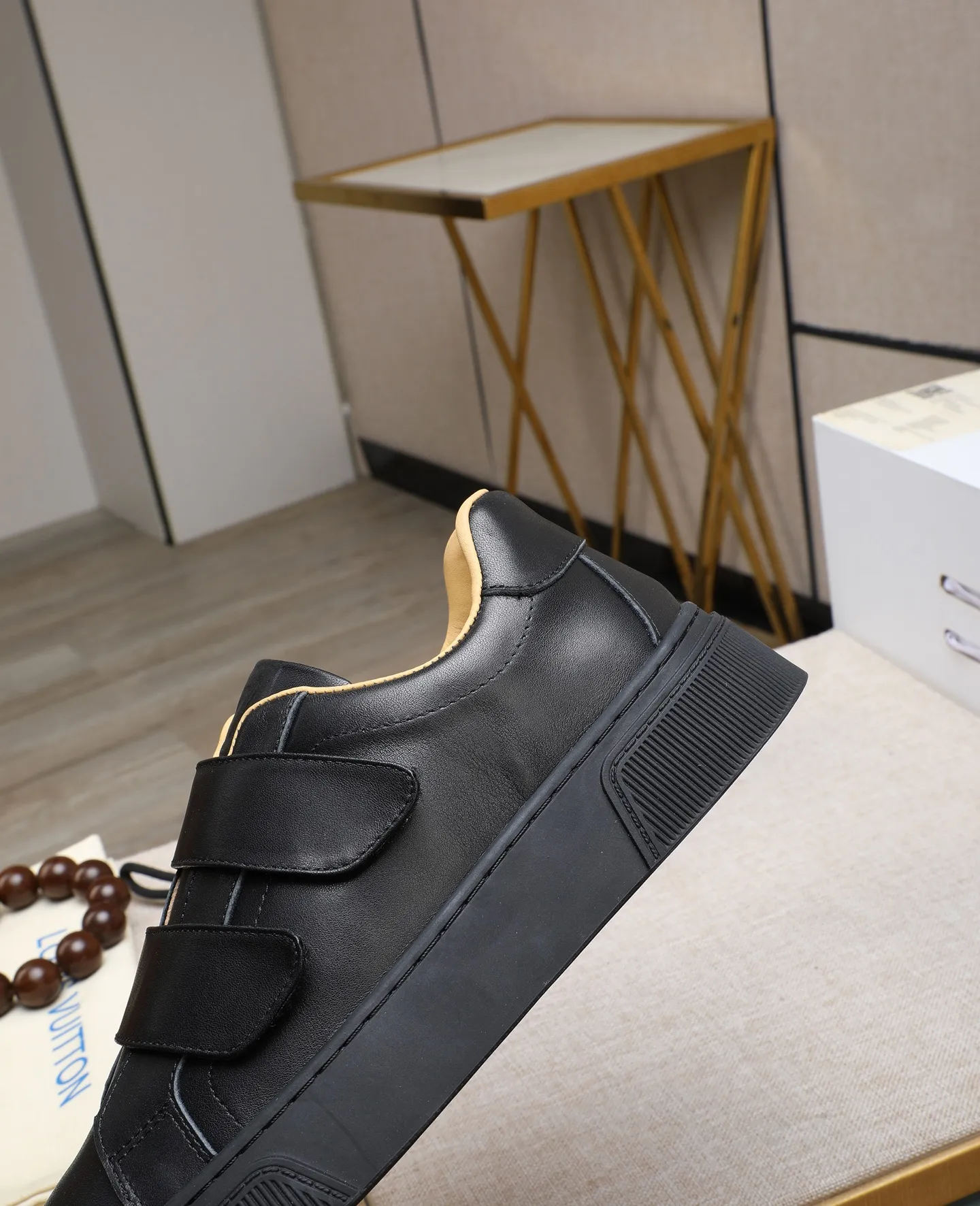 Men's shoes 💰460 [LV～] Men's casual shoes 2025z cabinet sales simultaneously 🔶Size: 38-44 #️⃣ 🔷3 colors🔜The upper is made of multi-material splicing➕cow leather lining, comfortable and breathable, sole: original comfortable and wear-resistant outsole, ⚠️real thing📱photographed🎬real thing is better📢📢📢